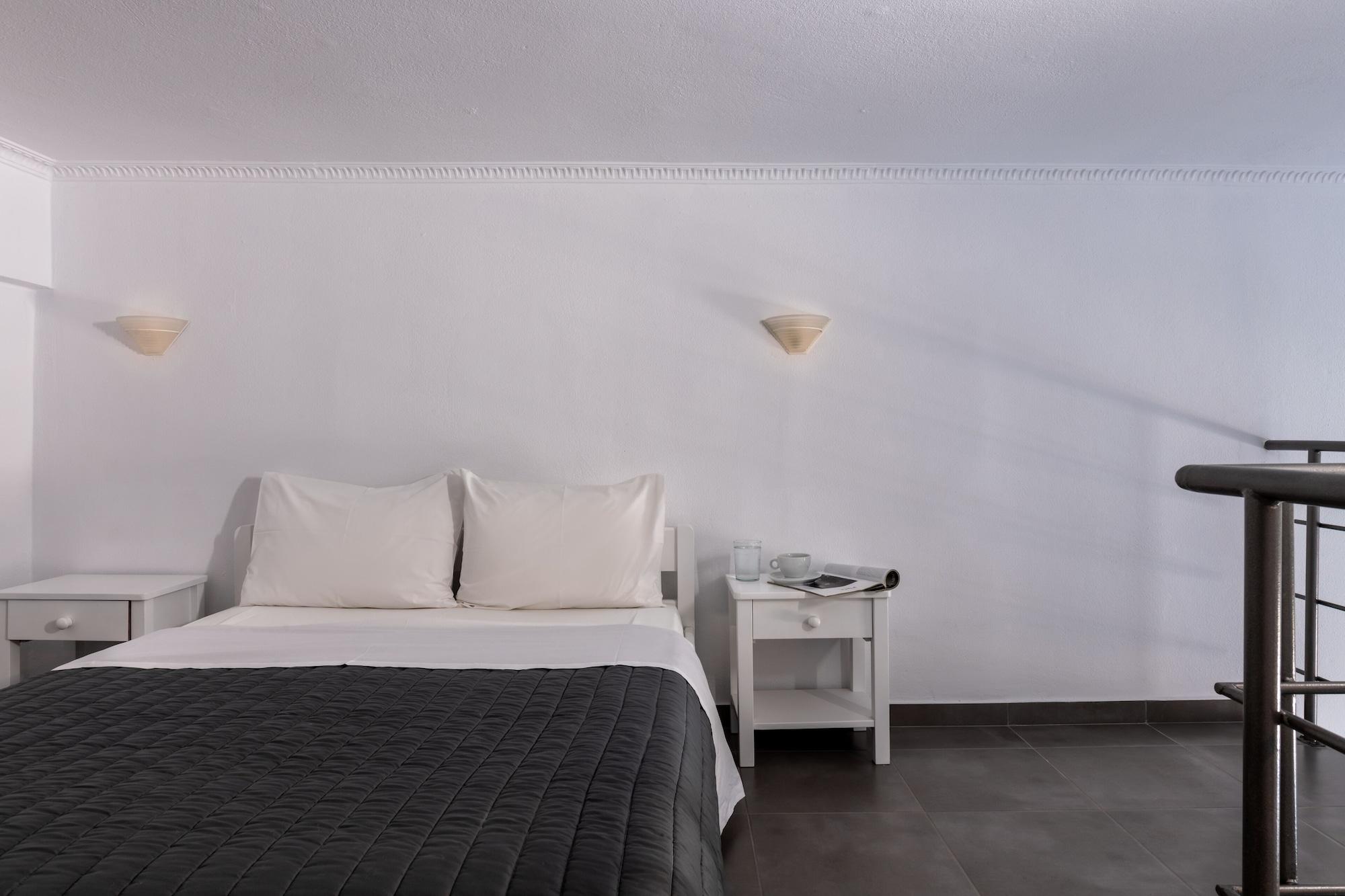 Rivari Santorini Hotel Kamári Exterior foto
