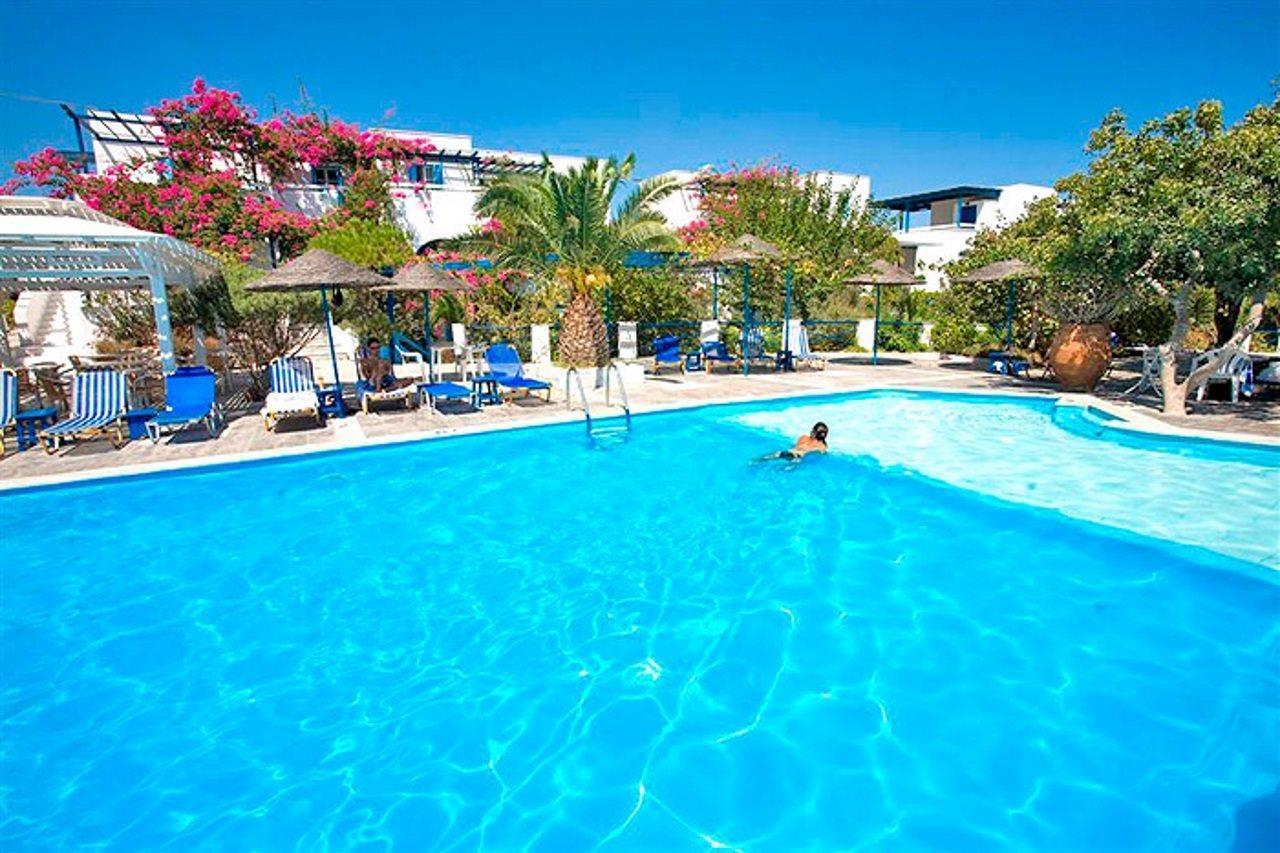 Rivari Santorini Hotel Kamári Exterior foto