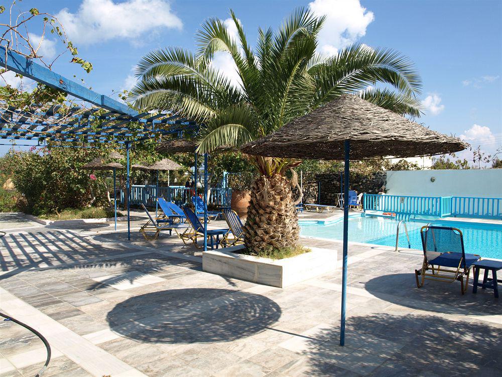 Rivari Santorini Hotel Kamári Exterior foto